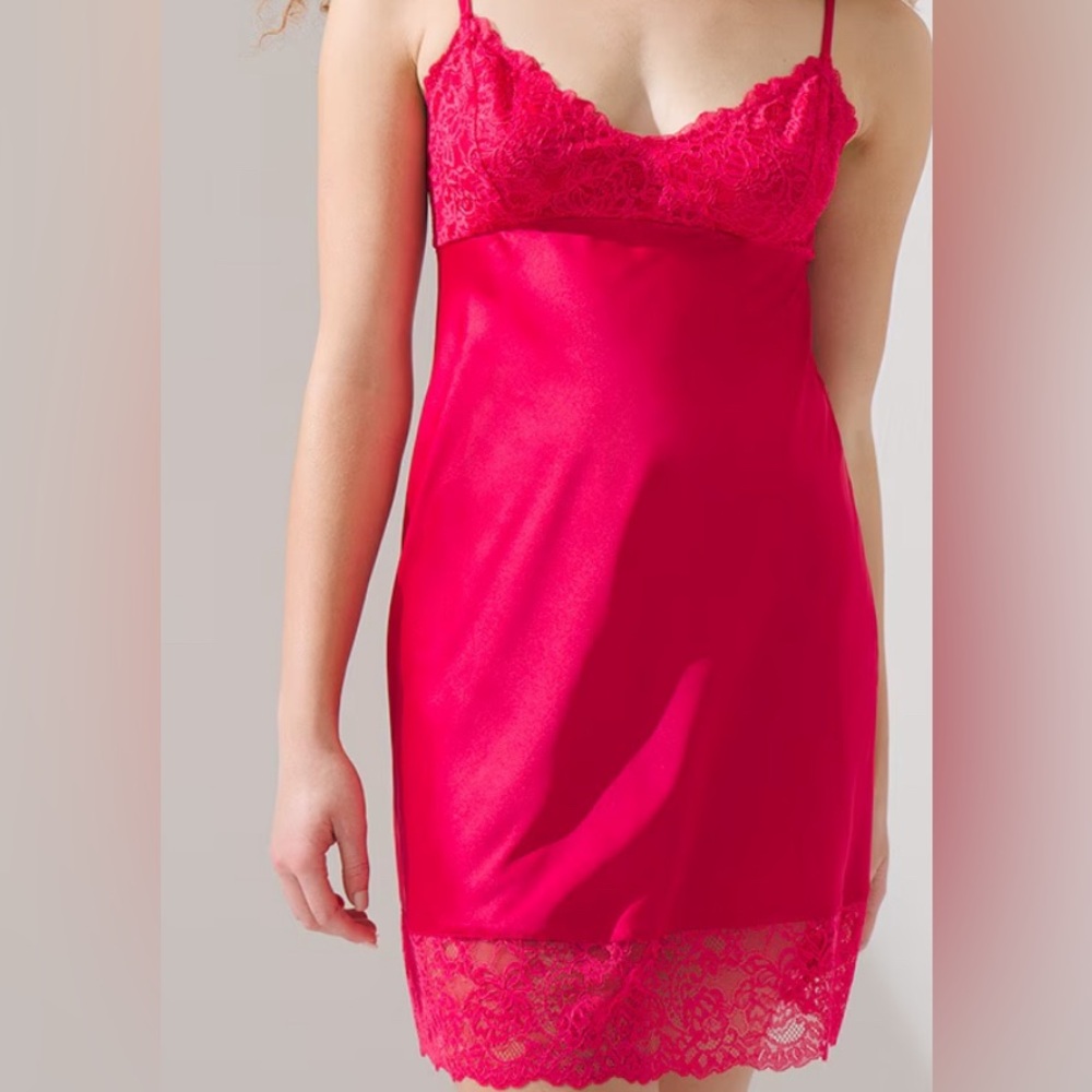 Soma Sensua Lace Trim Satin Look Chemise Hot Pink.SZ XL. NWOT.Lace Top & Bottom